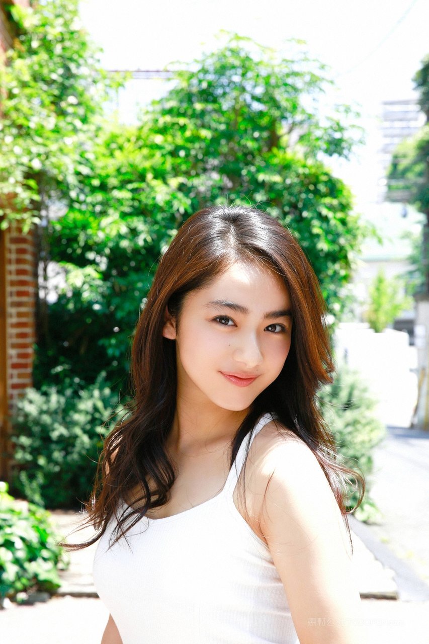 日本清纯可爱女孩高清手机壁纸图片