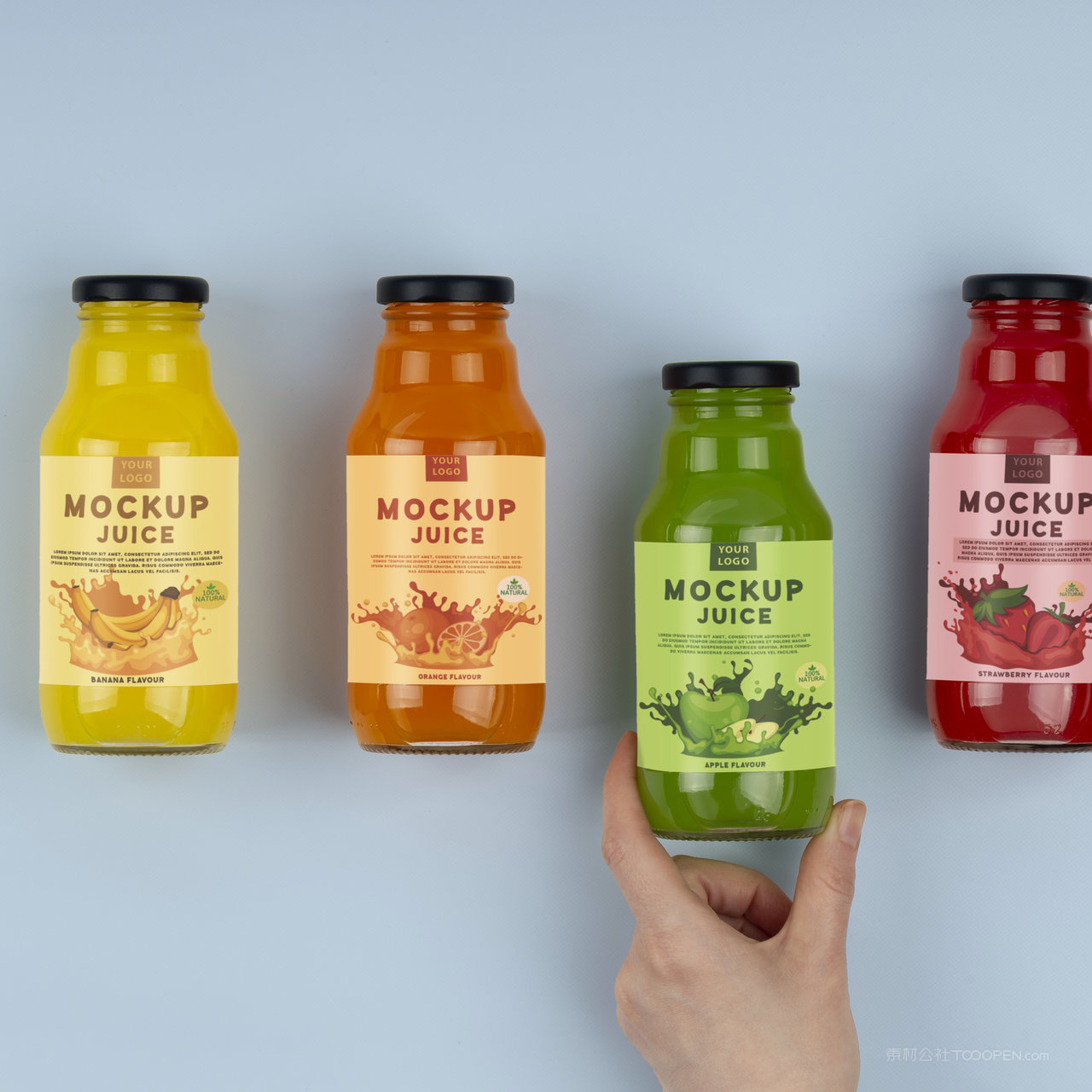 手拿玻璃瓶果汁饮料瓶包装贴图样机