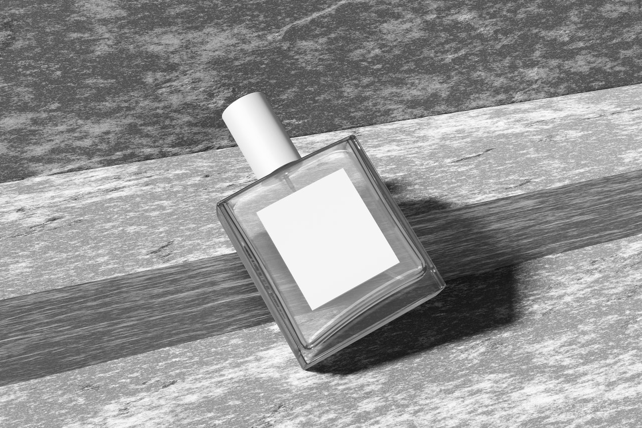 清洁香水瓶样机