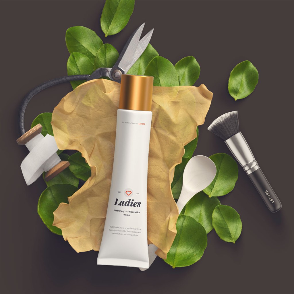 时尚化妆品护肤品包装设计样机模板