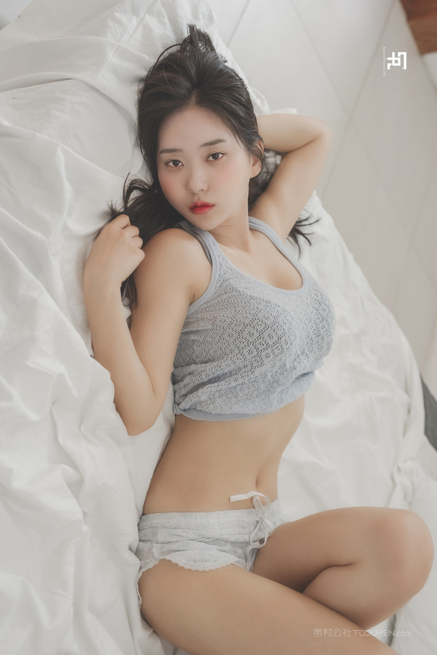 推特网红韩国女主播美女大尺度写真图片