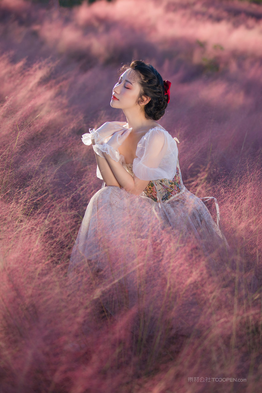 迪士尼在逃公主甜美女生唯美艺术照写真图片