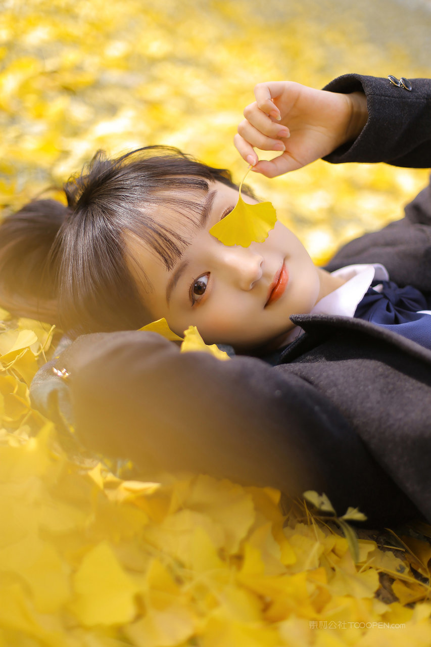 清纯美女唯美写真壁纸大图