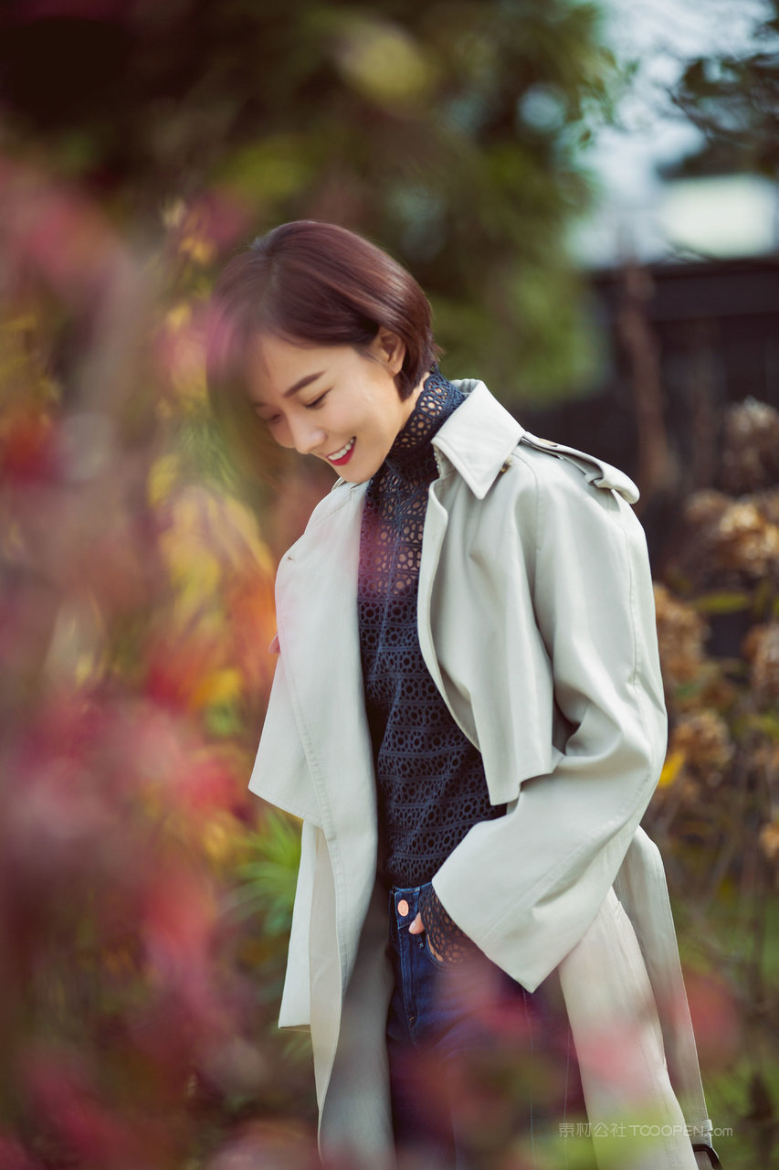 中国美女明星王珞丹户外高清摄影图片