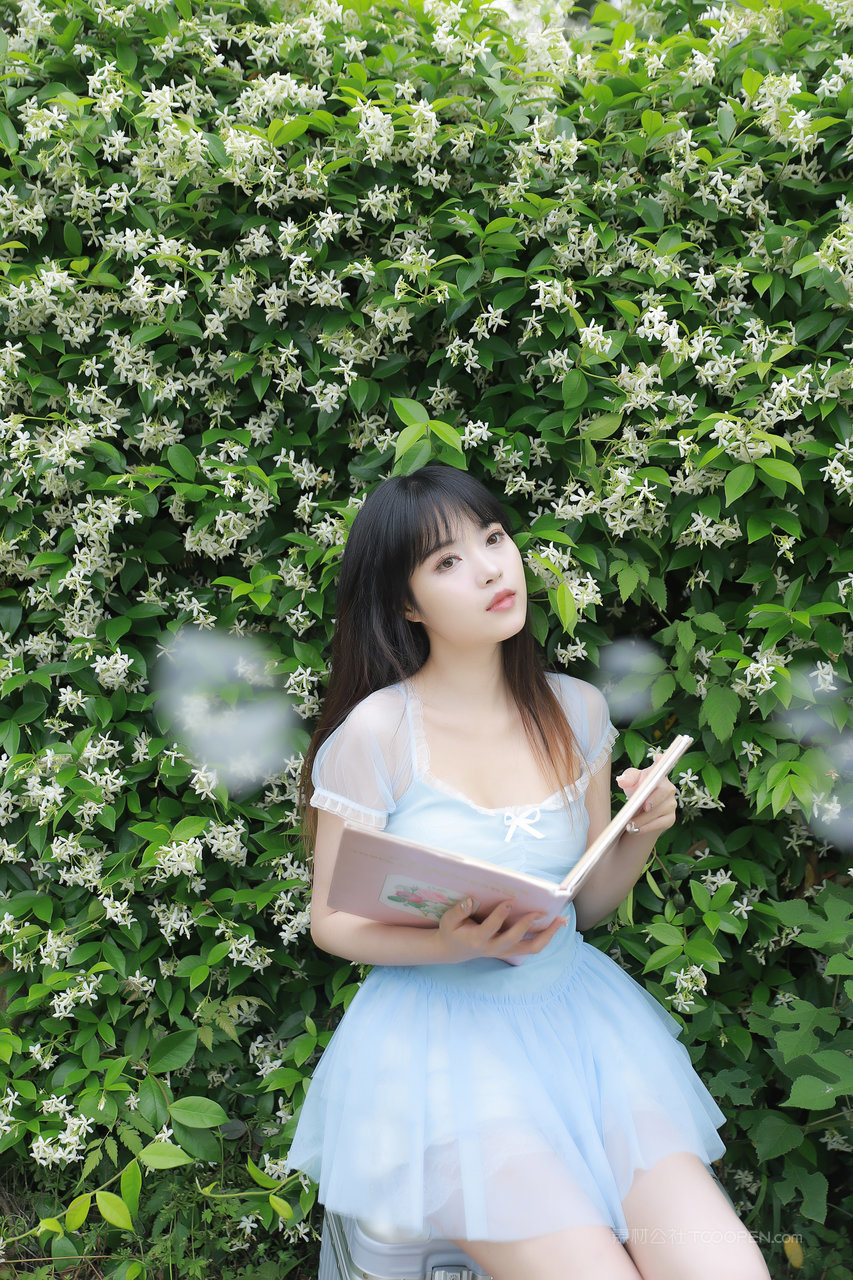 精品水蜜桃清纯美女大学生艺术照写真集