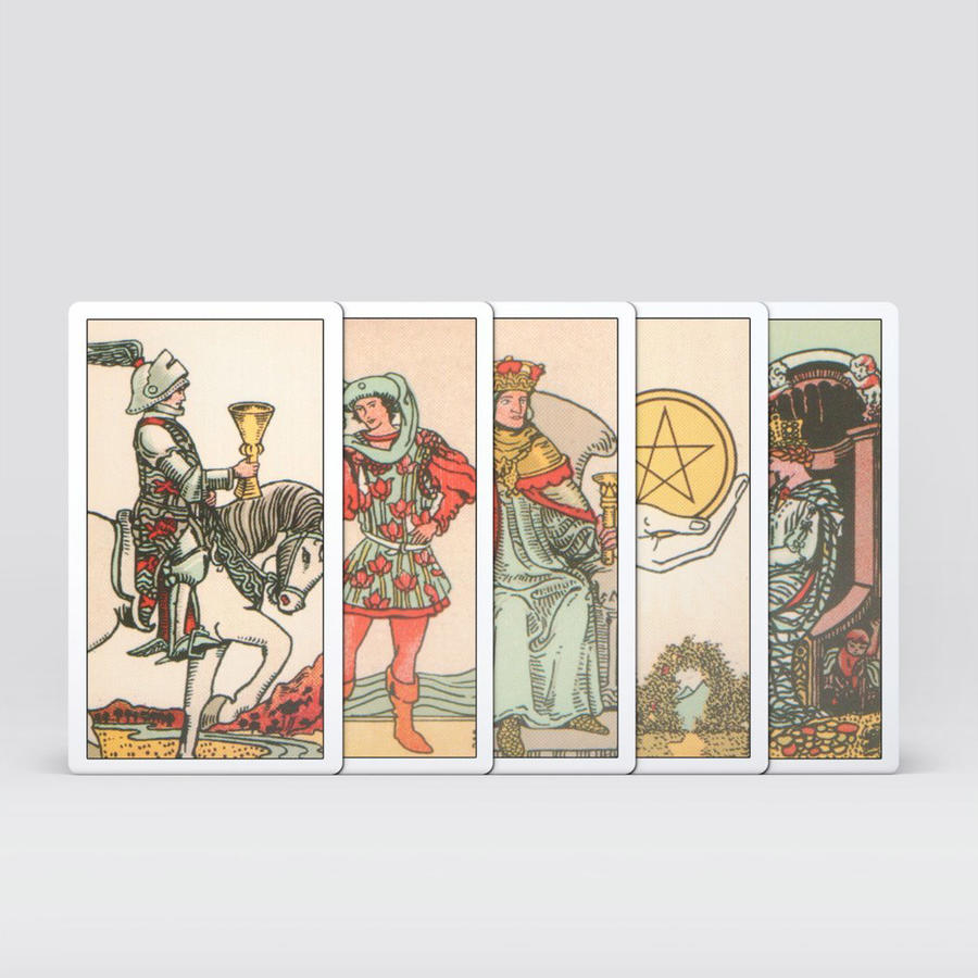 01 tarot card mock-up塔罗扑克牌样机 (1)