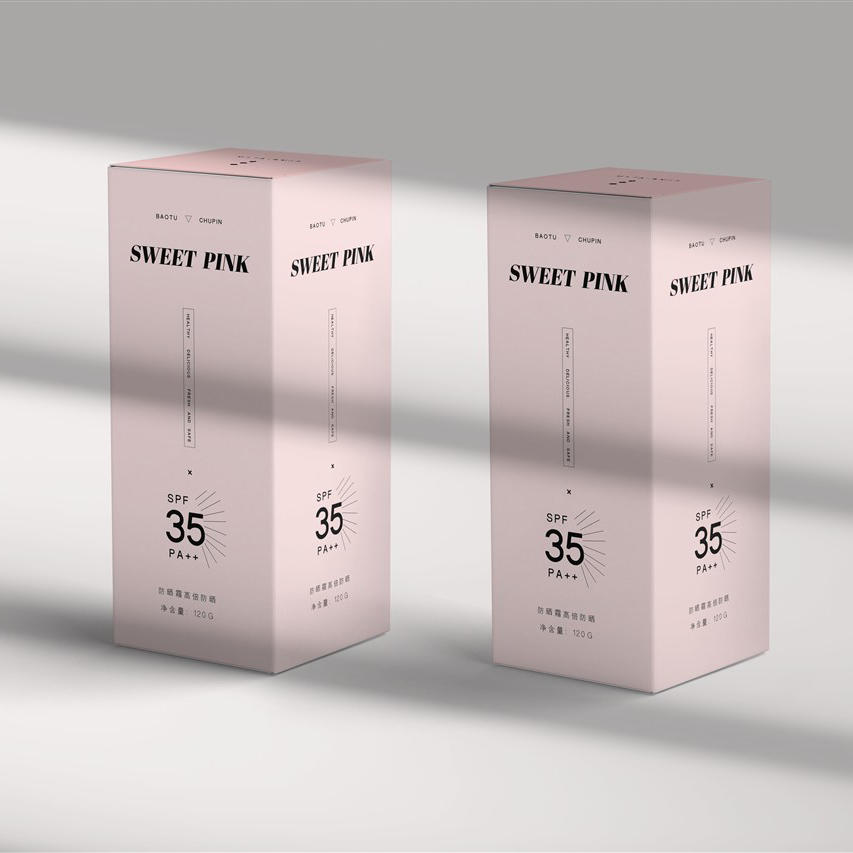 窗户光影下的盒子包装贴图样机