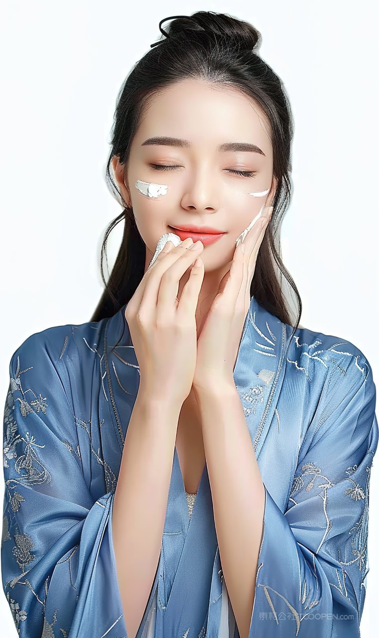 蓝衣清纯美少女