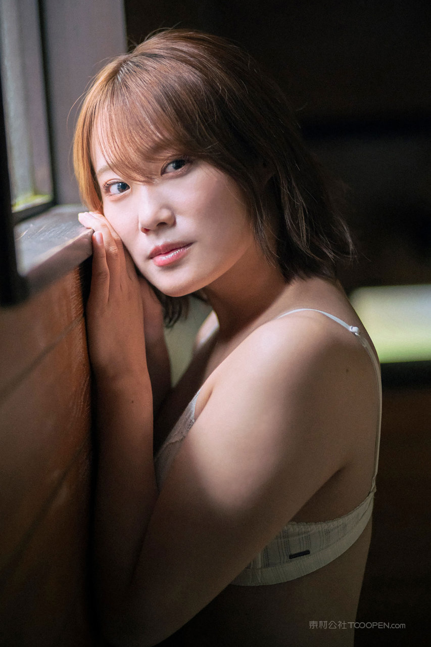 亚洲精品av女优图片