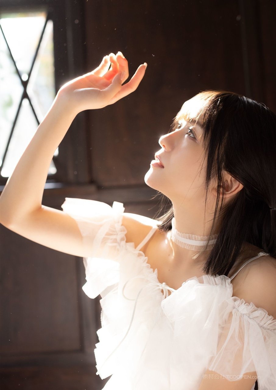 日本清纯美女唯美艺术照写真集