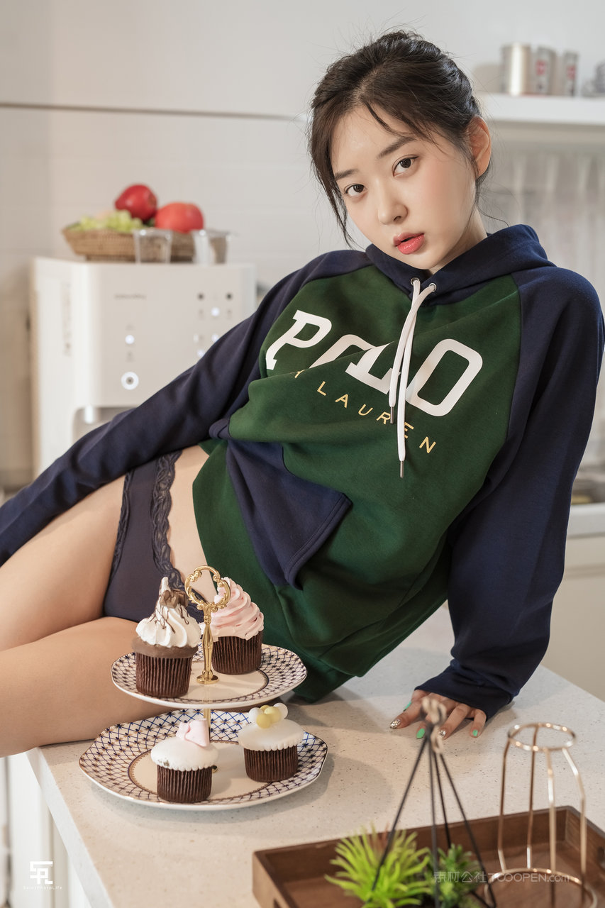 清纯亚洲嫩模mm131美女写真