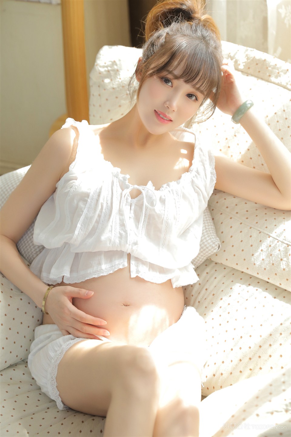 高清甜美清纯孕妇美女写真图片