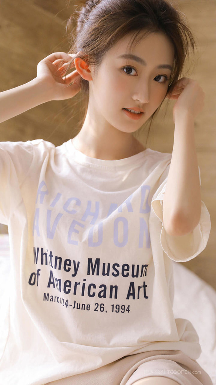 国内精品漂亮女生手机壁纸图片大全