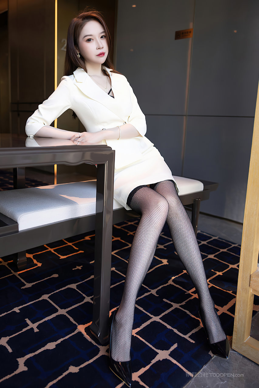 写真性感少女模特丰腴美女完美丝袜女性