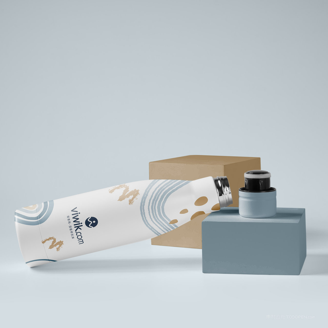 瓶子不锈钢保温瓶贴图样机