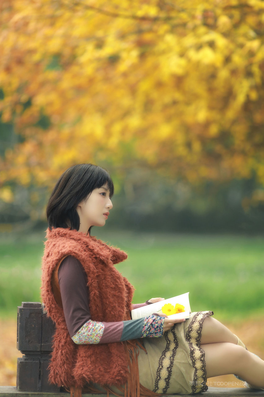 可爱短发女孩写真