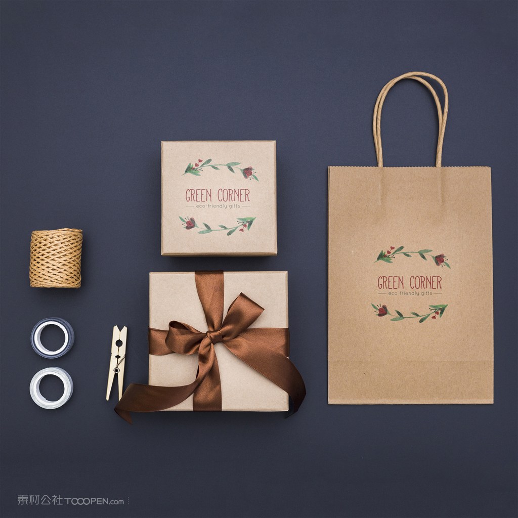 顶视图礼品包装盒和购物袋贴图样机