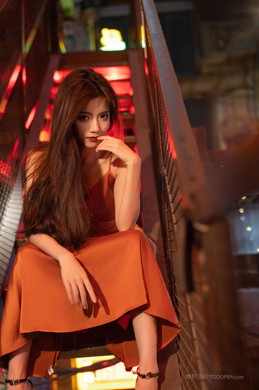 国产美女高清套图