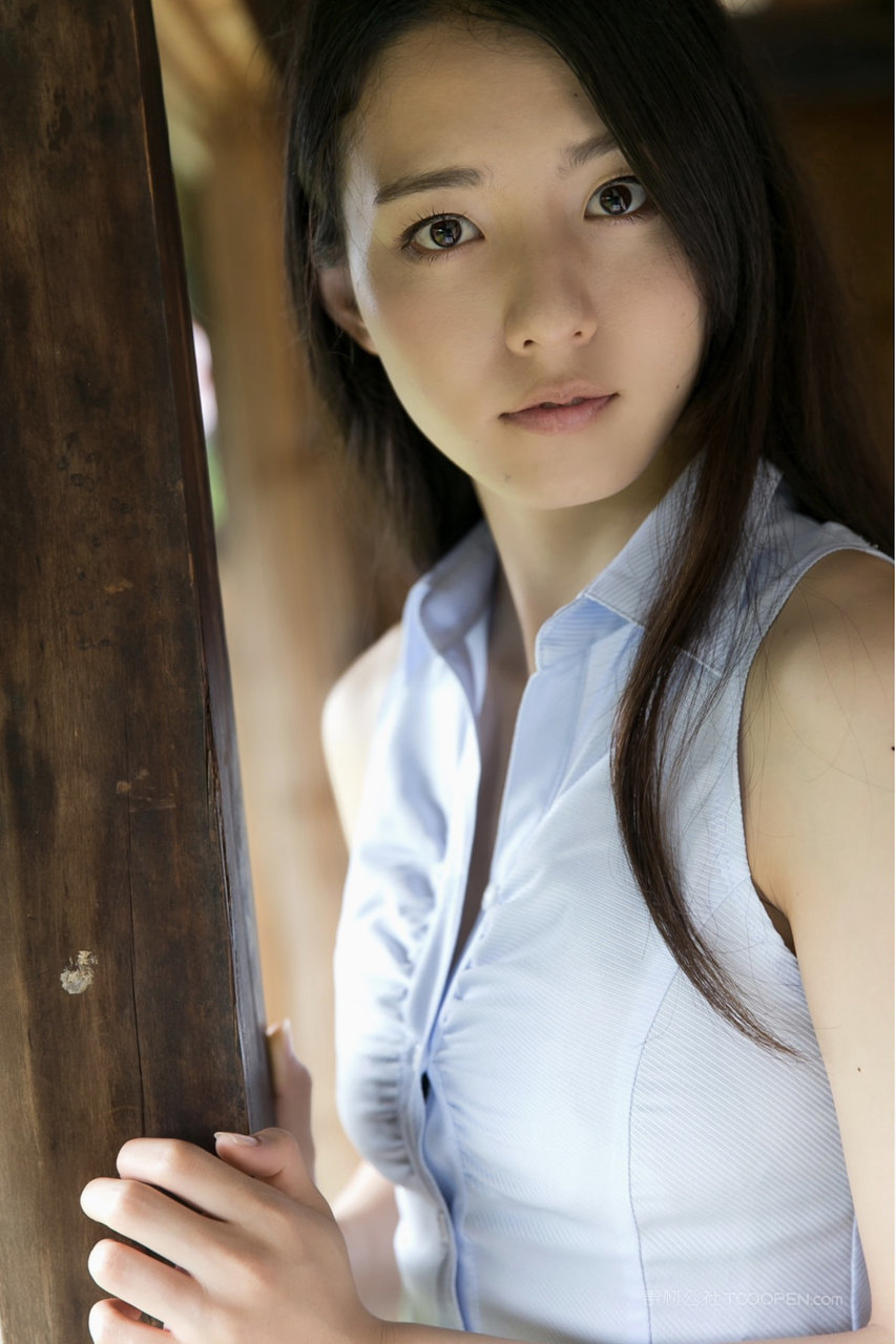 日本MM131亚洲精品久久安然美女初撮影