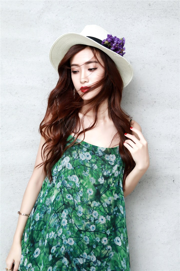 时尚时装美女模特鑫妮高清美图