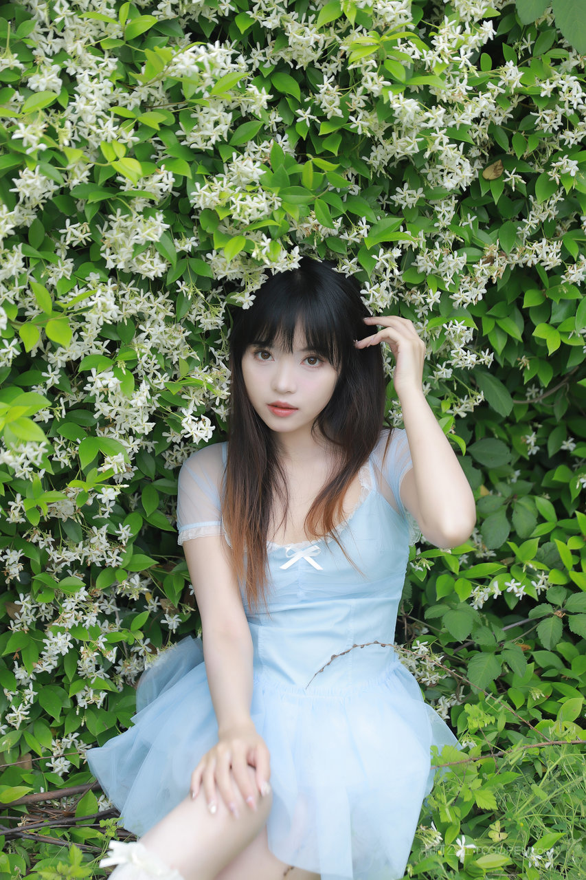 高清秀人网清纯美少女**艺术照下载