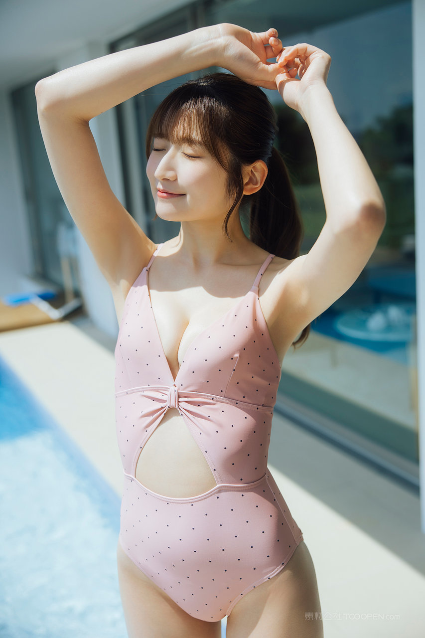 日本泳装美女唯美大图