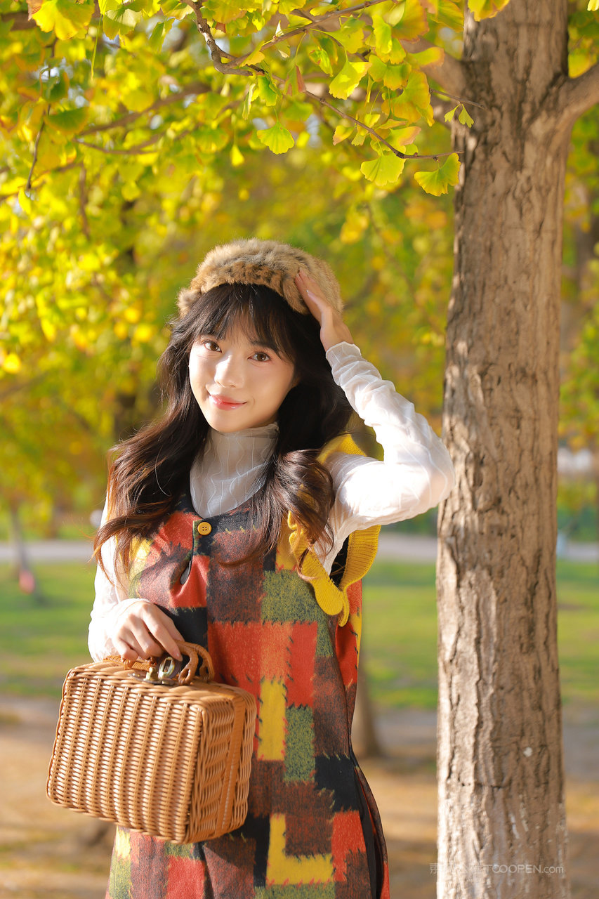 中国可爱女生壁纸图片