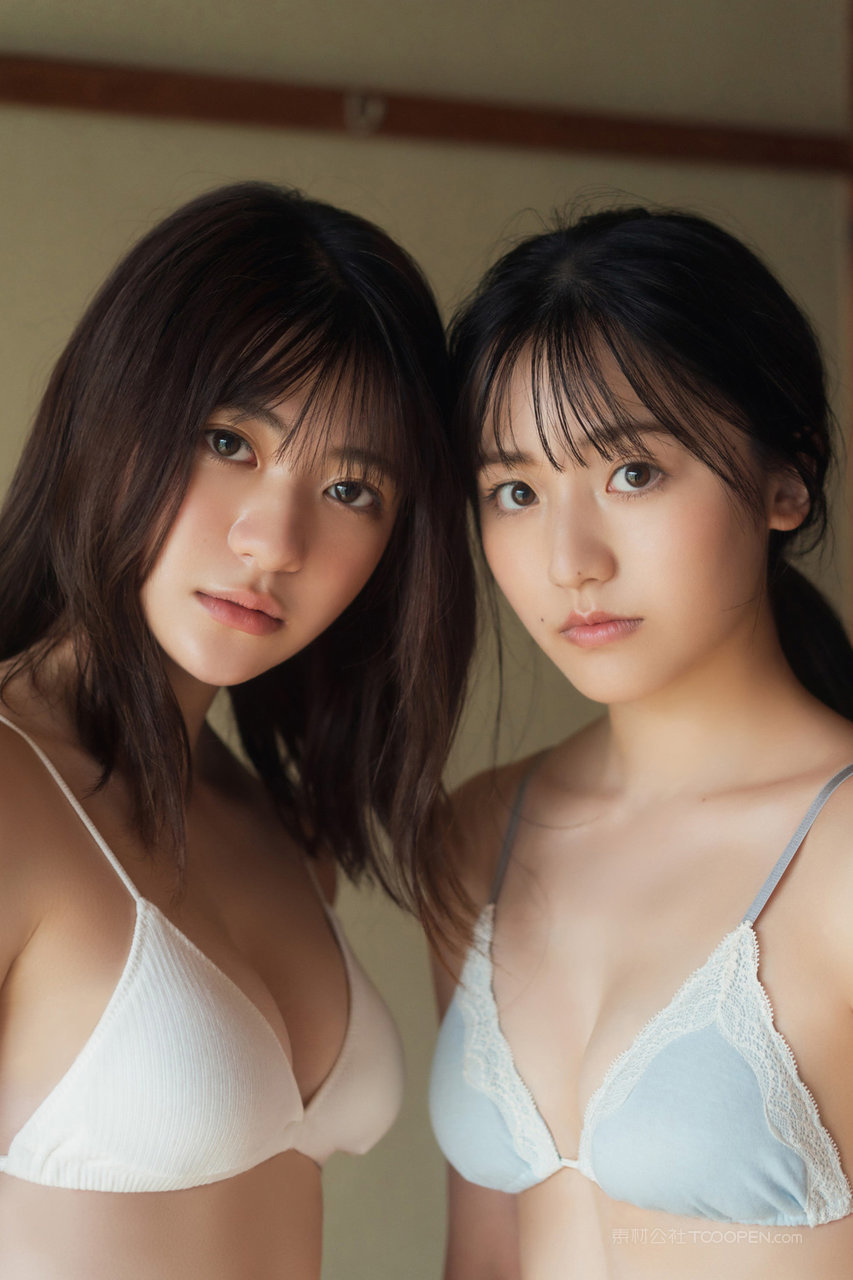 两个日本粉嫩美女Mn131写真图片