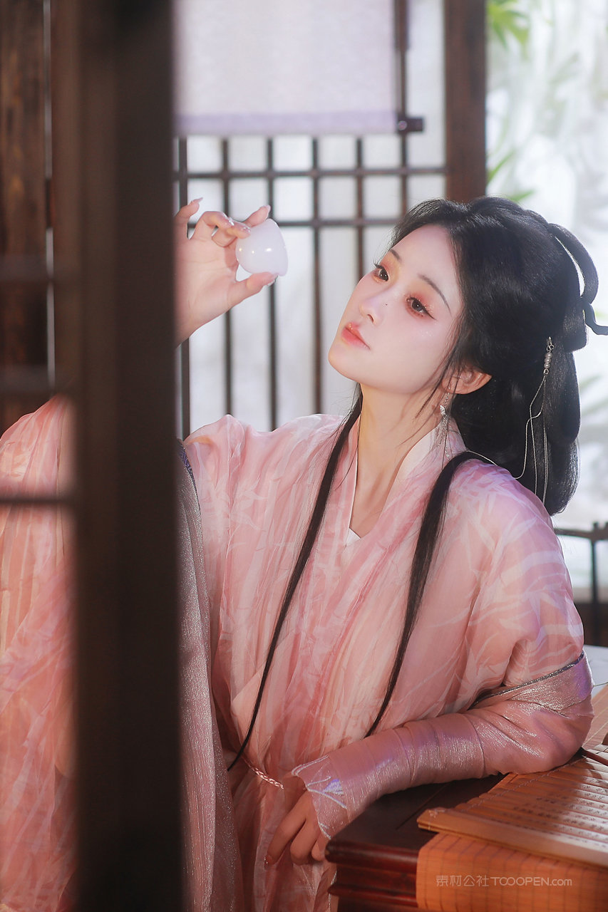 绝美颜值古风美女