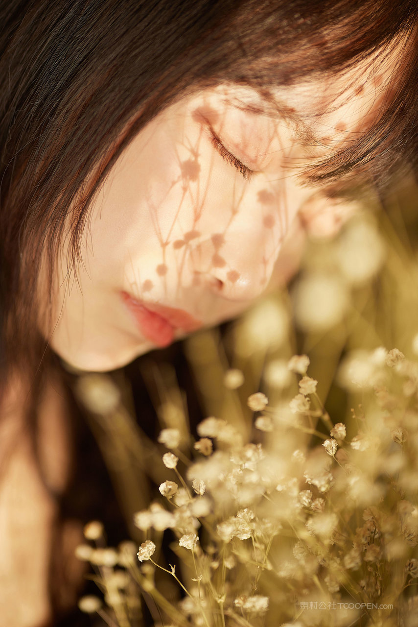 美女嫩模私房照