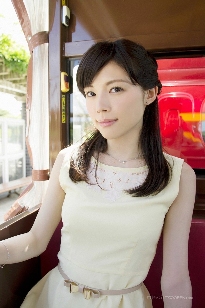 日本清纯漂亮美女高清写真图片免费下载