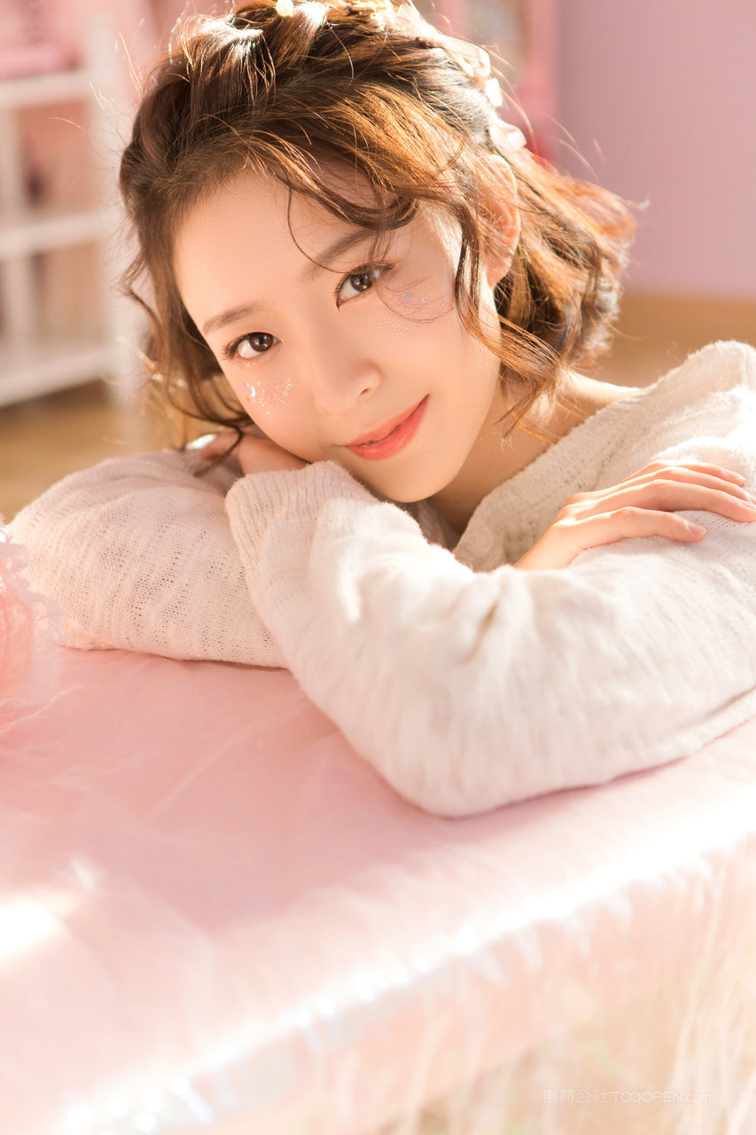 清丽短发气质佳人美女手机壁纸图片大全