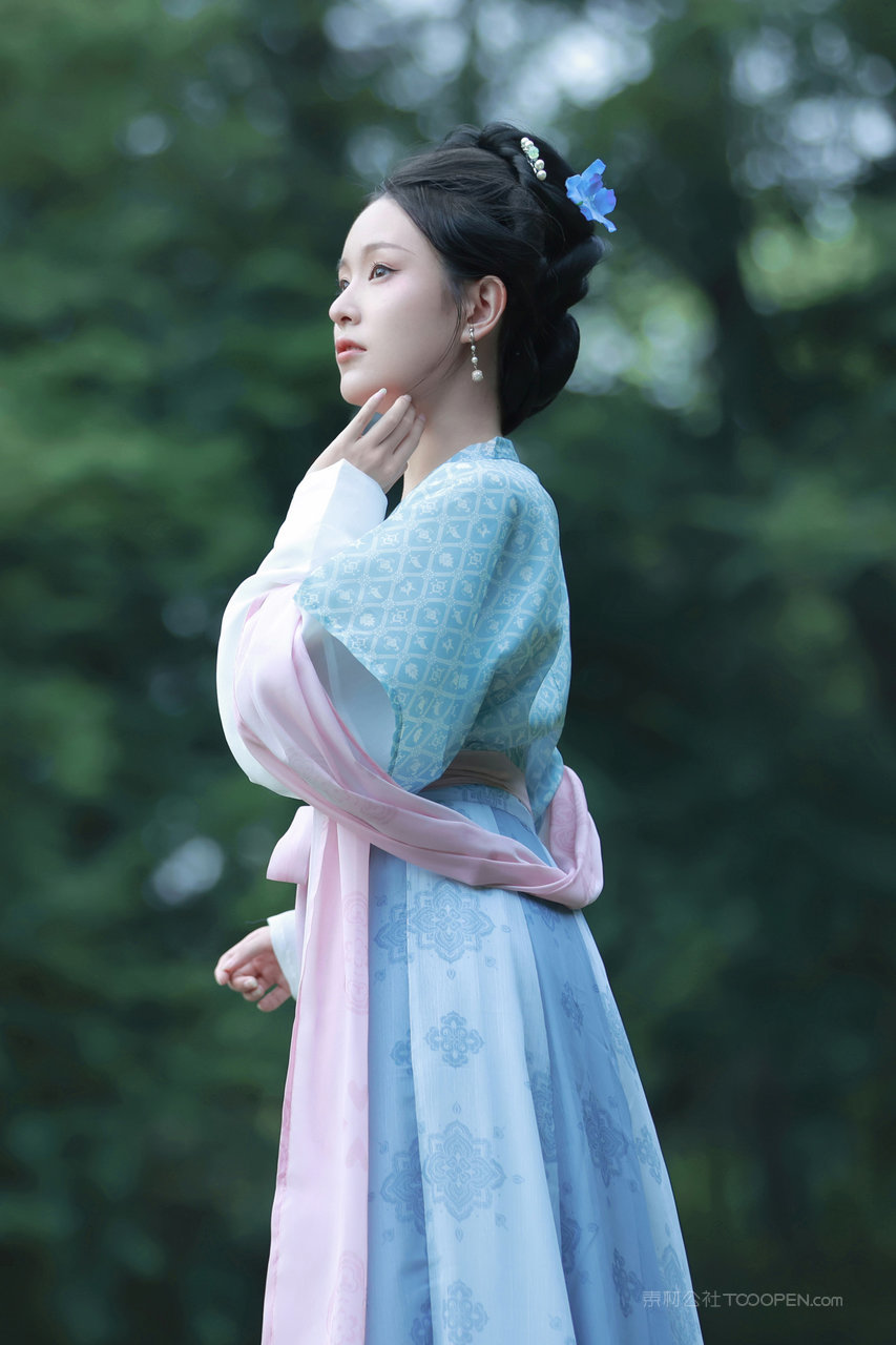 高清唯美古装汉服美女艺术照图片大全