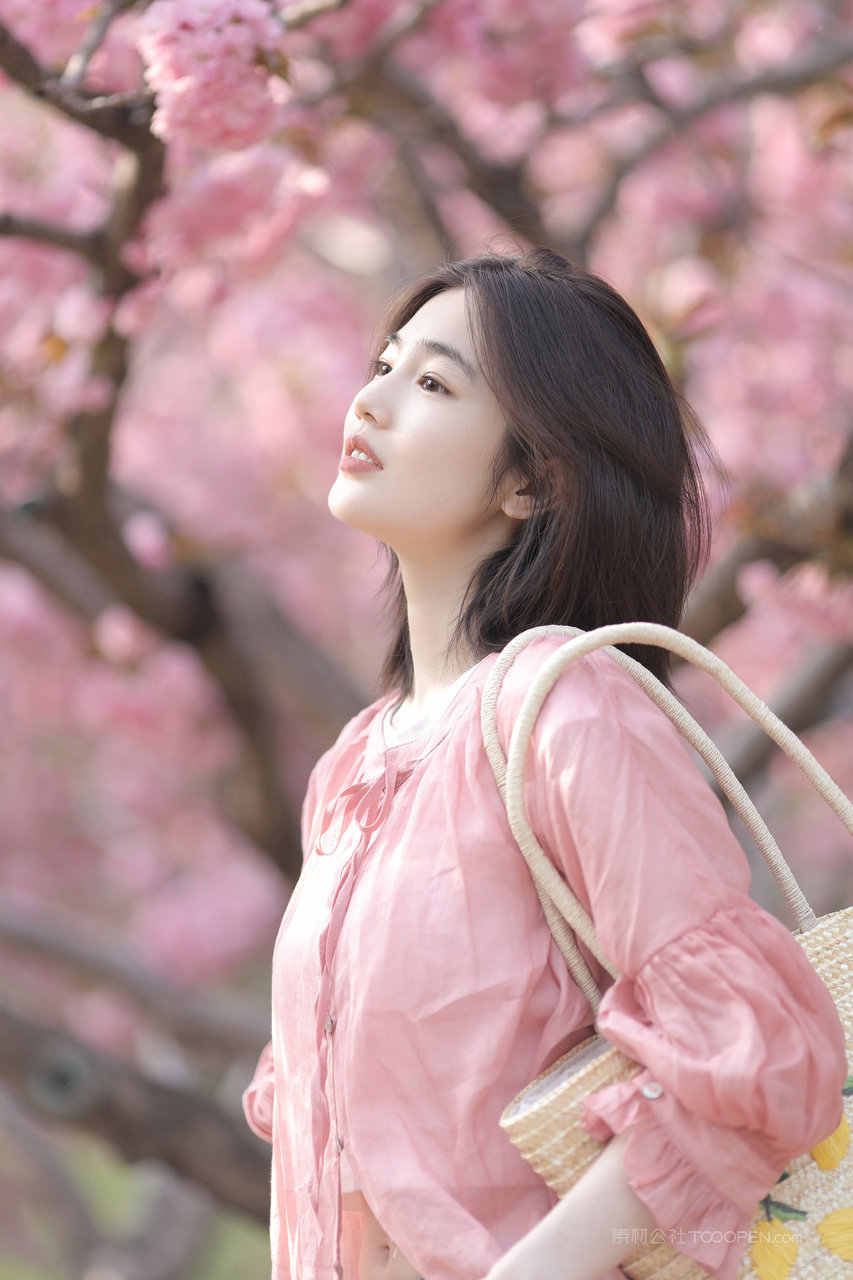 清新养眼短发女孩高清美女壁纸大全