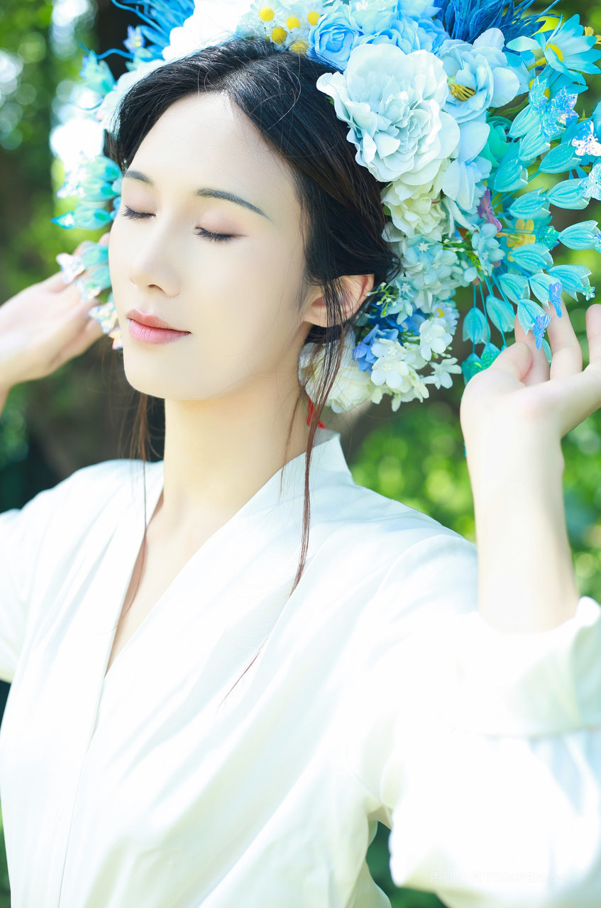 国内清纯女生高清唯美壁纸图片网站