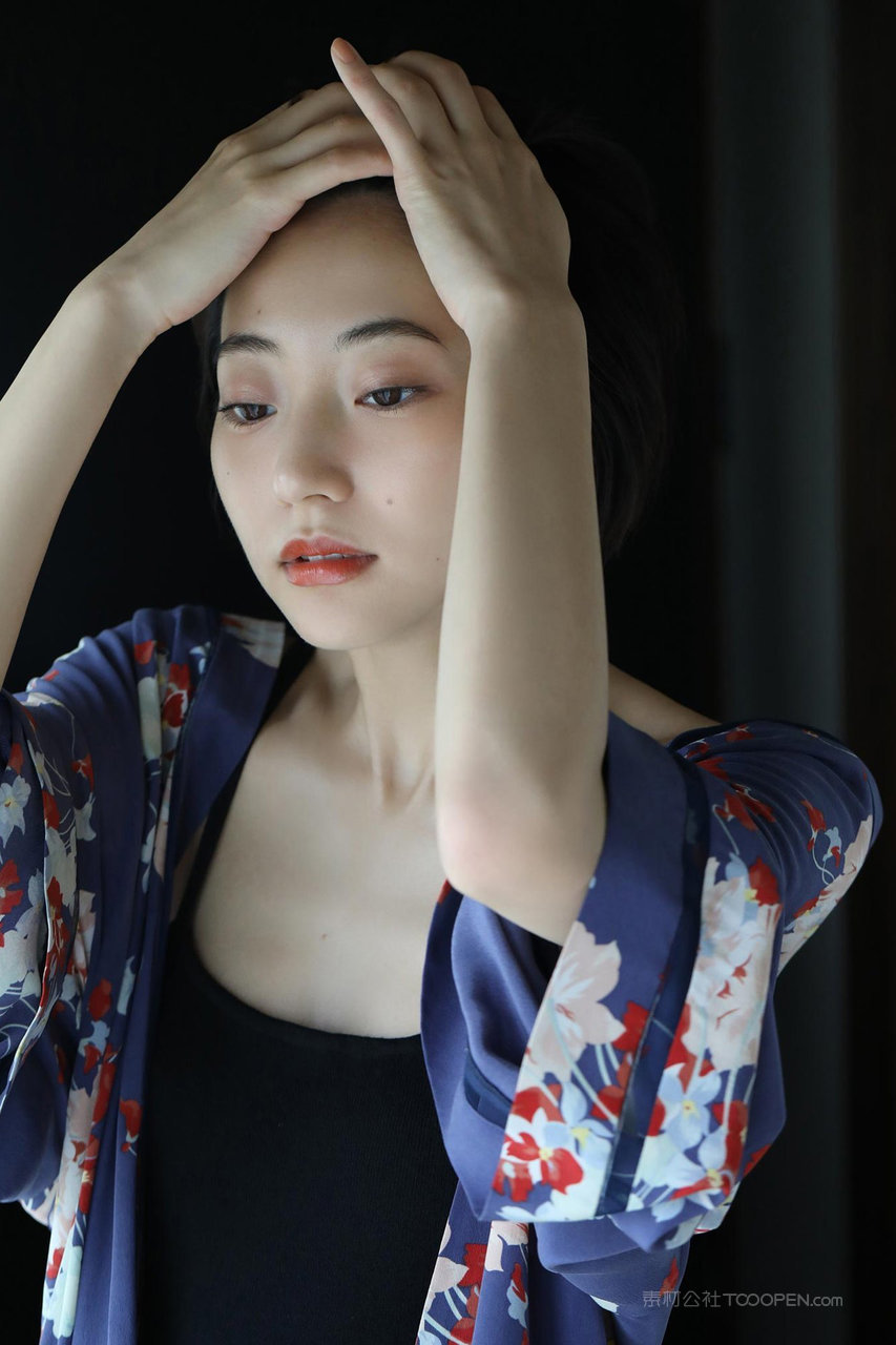 清纯日本美女mm131生活艺术照