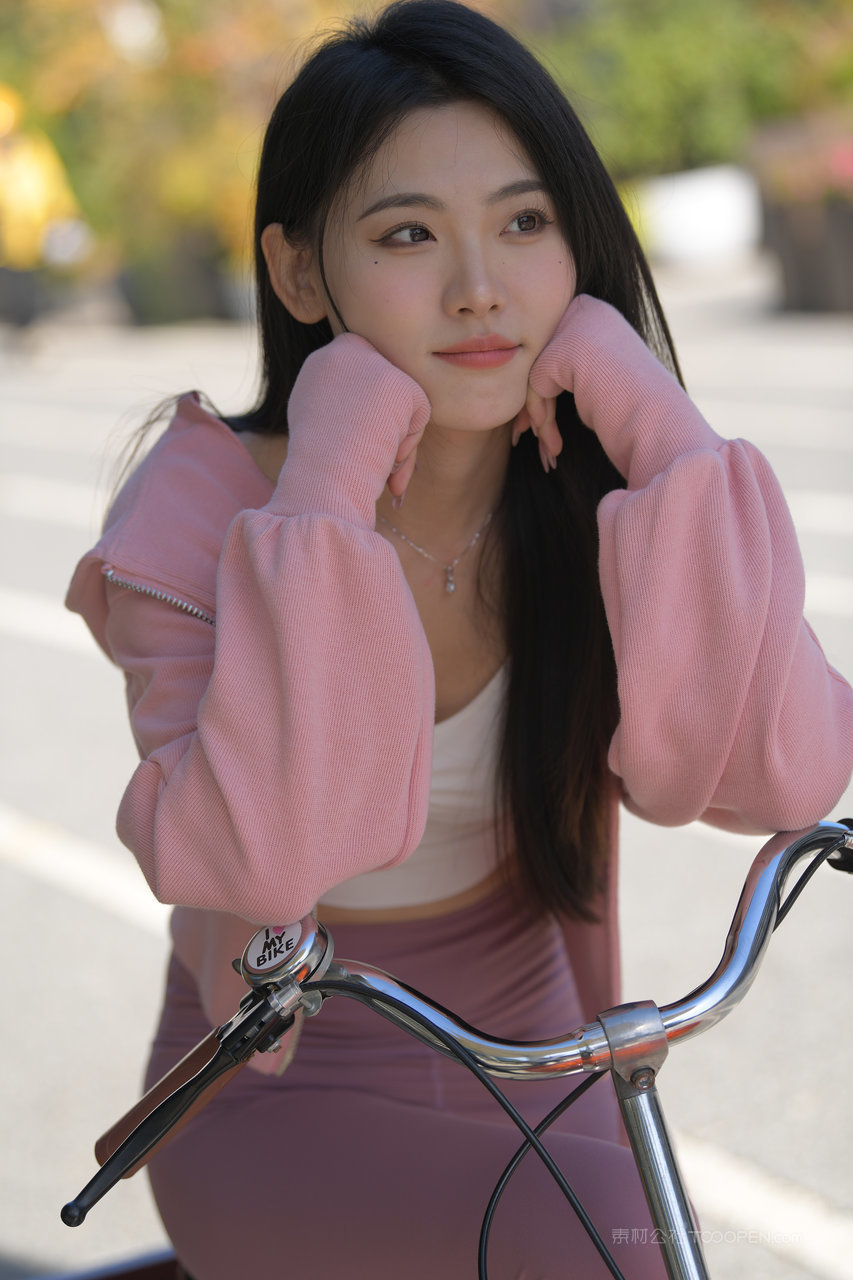 清纯街拍美女大学生尤果高清