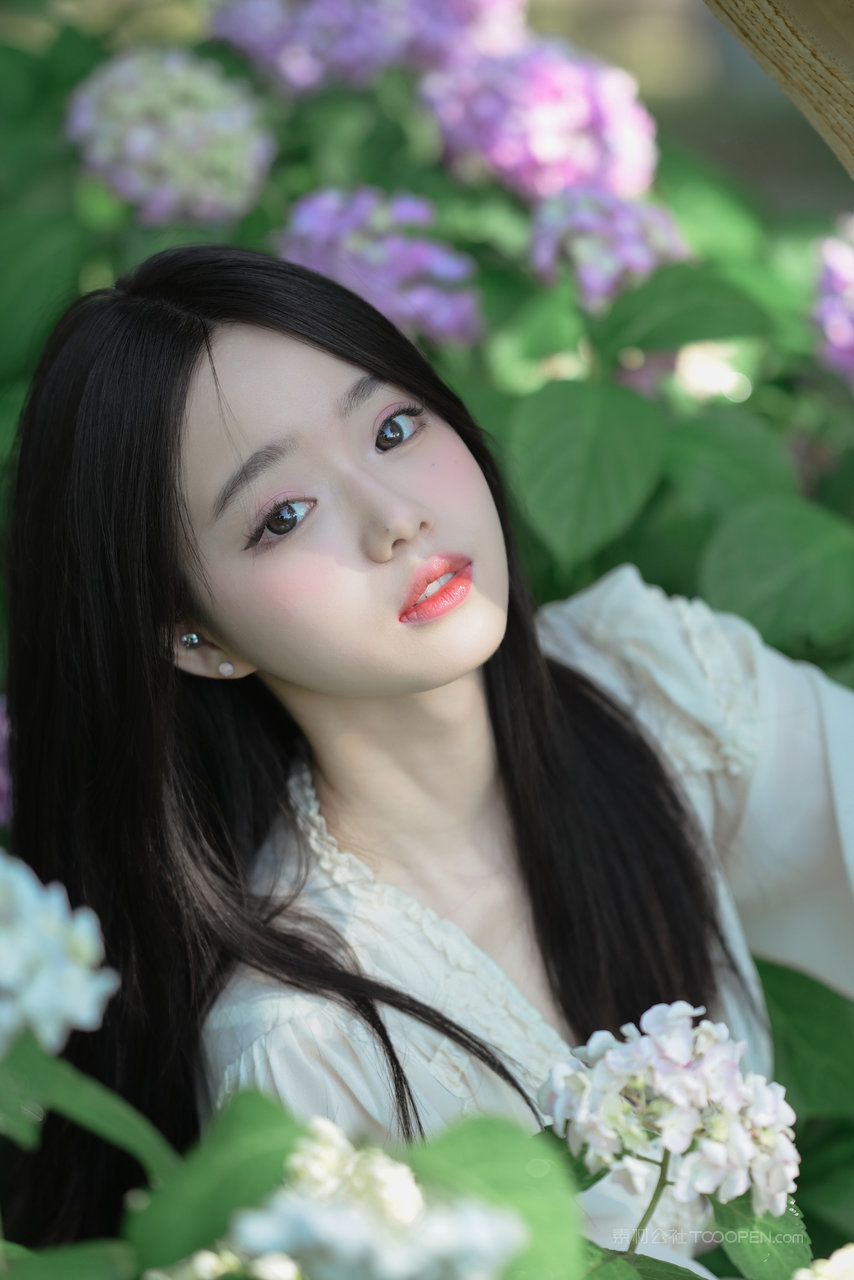 小仙女美女主播高清图片