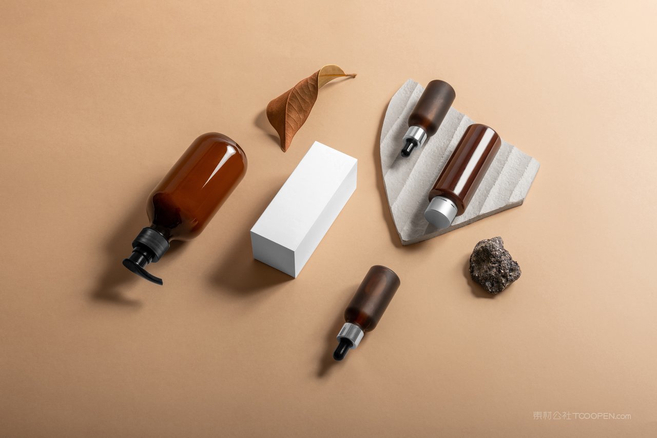 化妆品瓶子样机psd素材