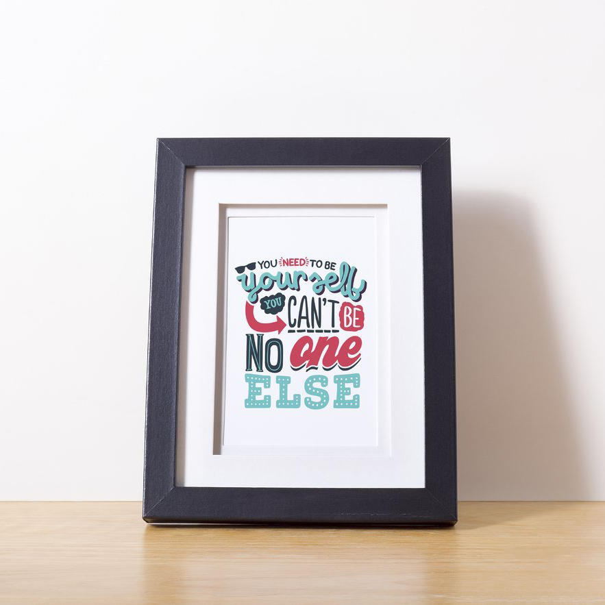 室内桌面装饰画场景样机 (3)