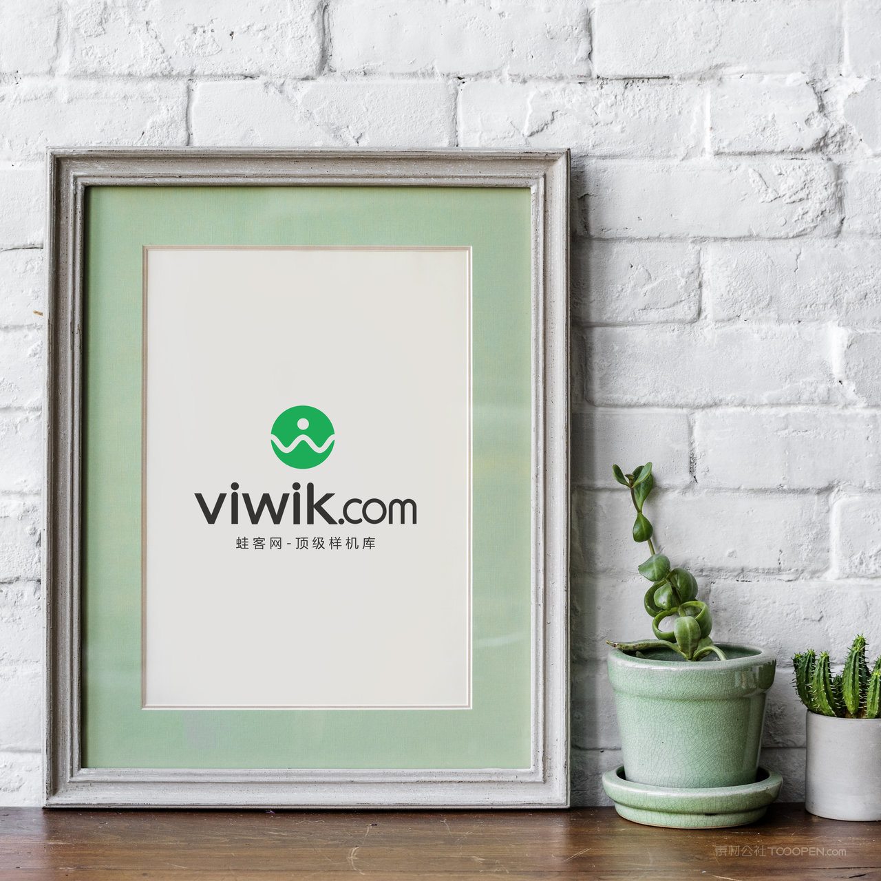 靠在墙上的画框相框贴图样机