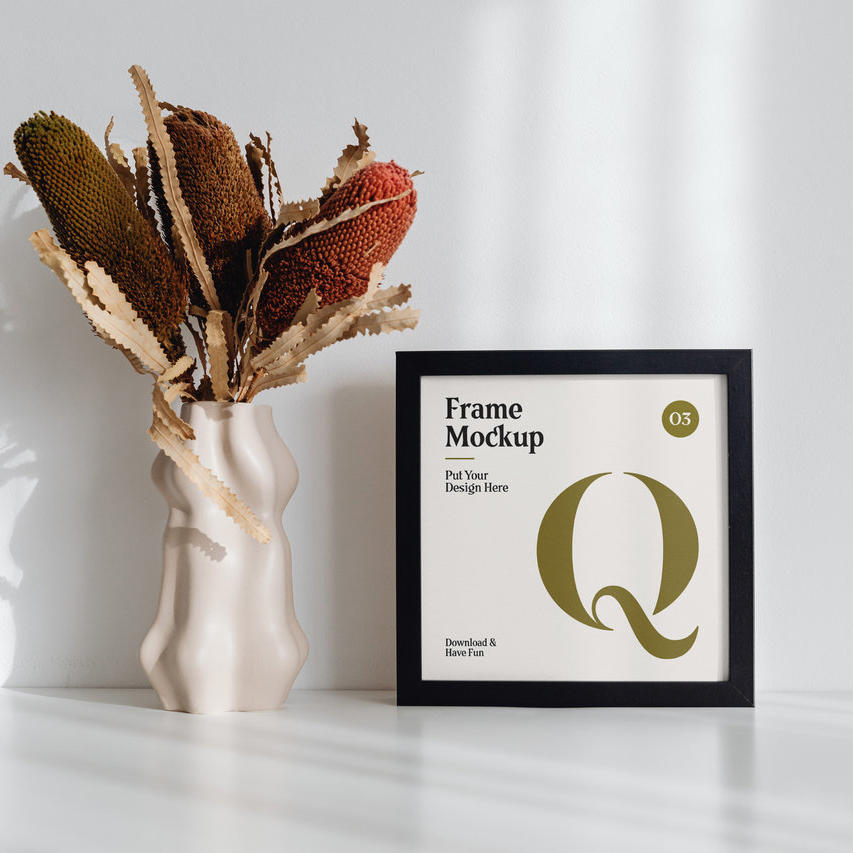 简约室内画框相框与干花在书桌上的模型