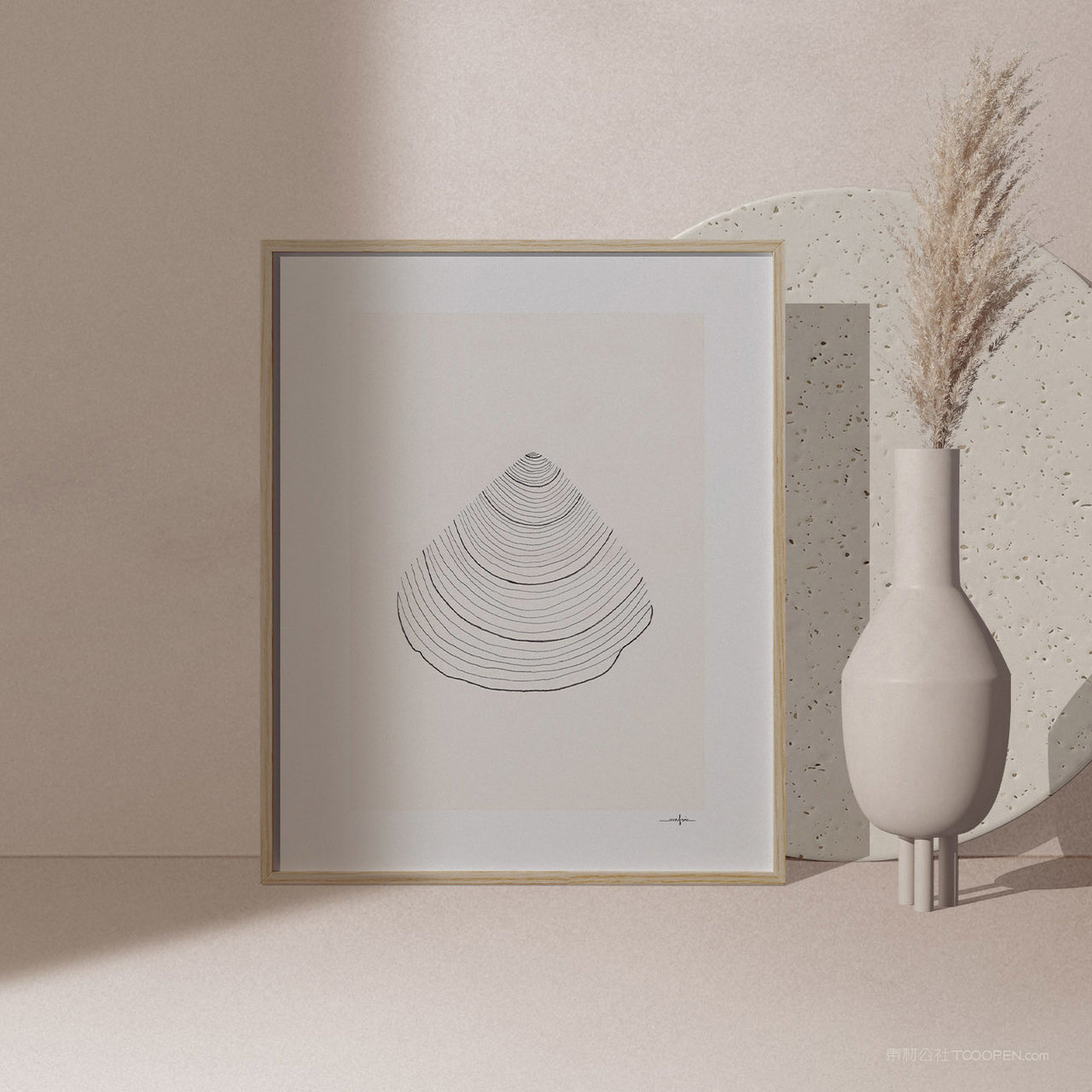 桌面上的实木相框贴图样机